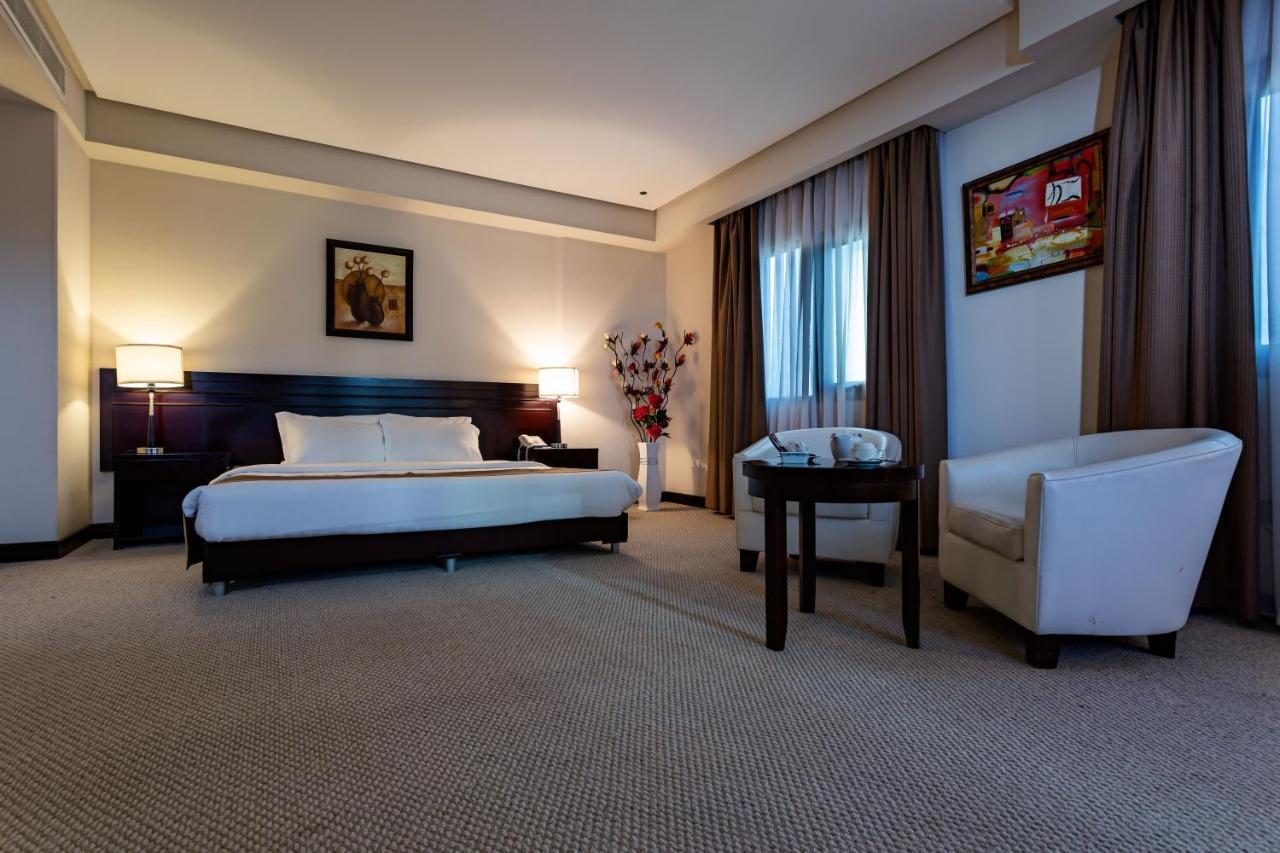 Monroe Hotel & Suites Manama Extérieur photo