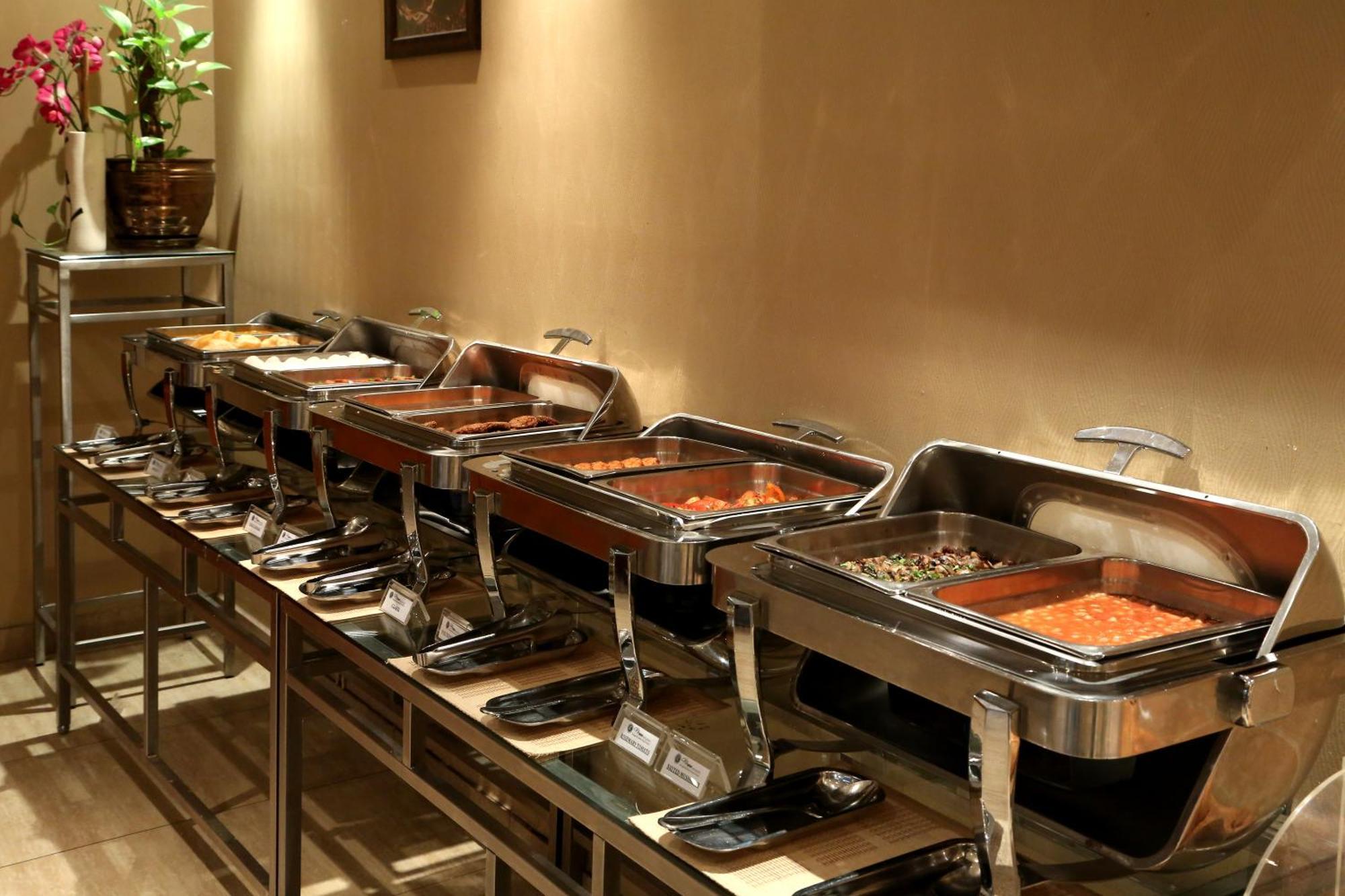 Monroe Hotel & Suites Manama Extérieur photo