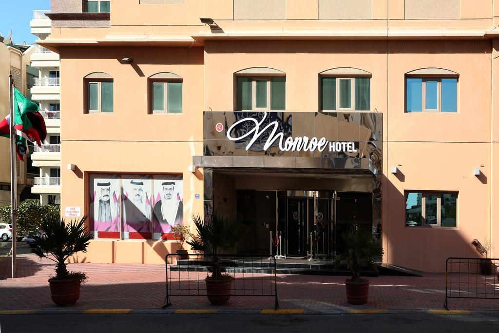Monroe Hotel & Suites Manama Extérieur photo