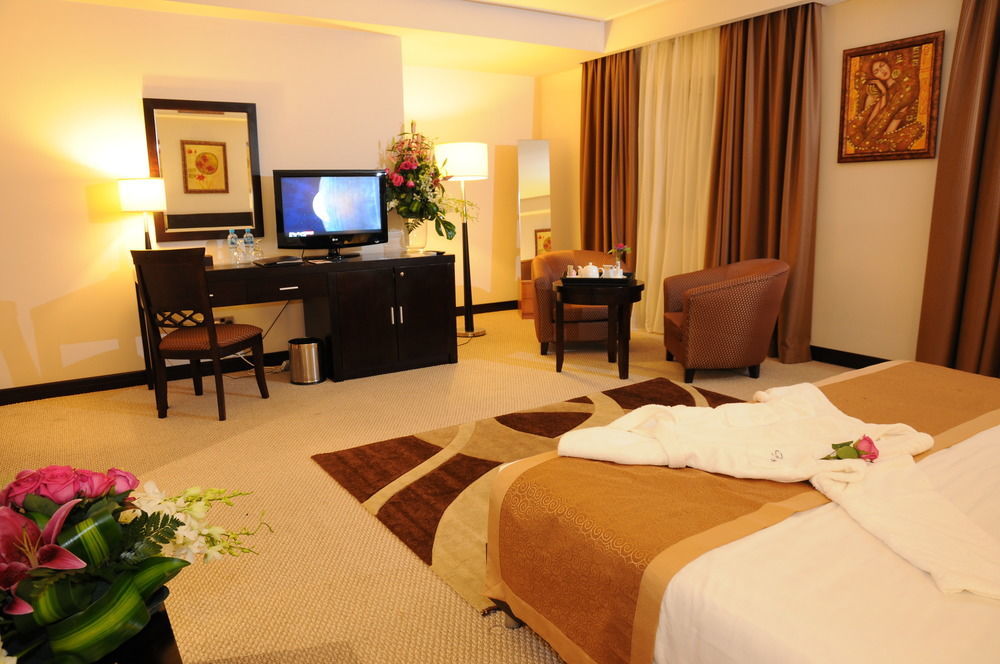 Monroe Hotel & Suites Manama Extérieur photo